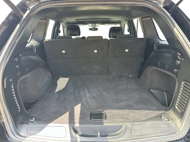 2019 Jeep Grand Cherokee Upland