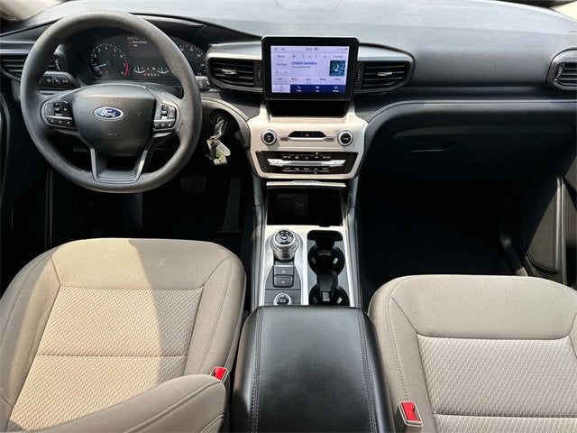 2023 Ford Explorer Base