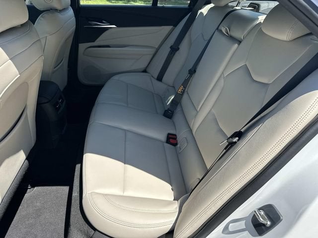 2023 Cadillac CT4 Luxury