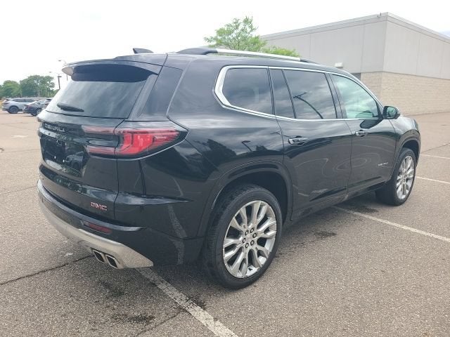 2024 GMC Acadia Denali