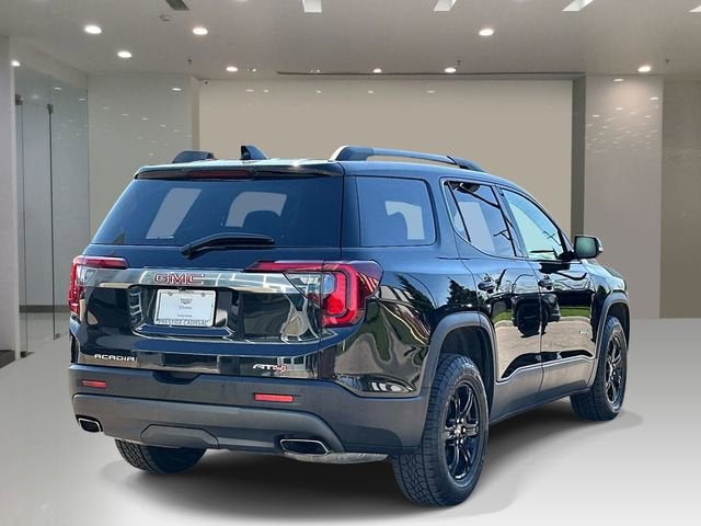 2023 GMC Acadia AT4