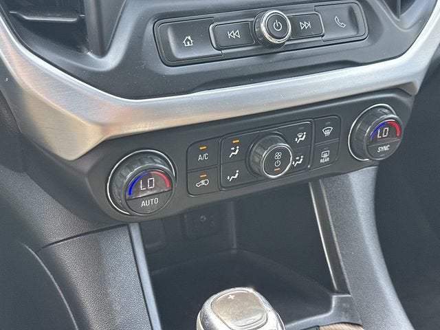 2019 GMC Acadia SLE