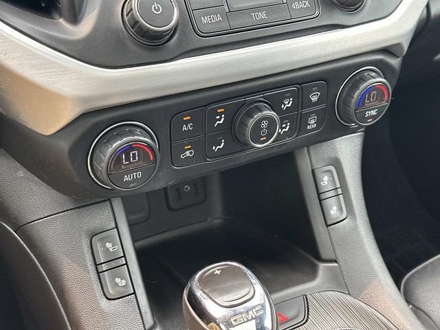 2019 GMC Acadia SLT