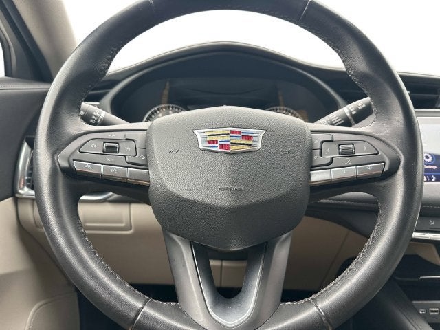 2023 Cadillac XT4 FWD Luxury
