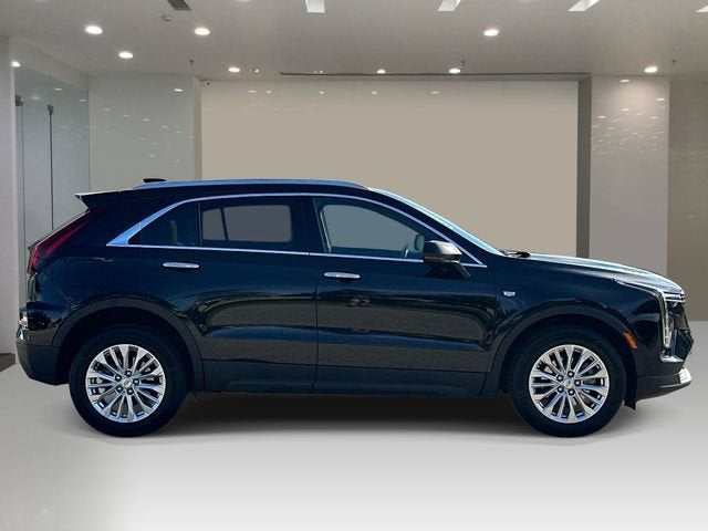 2024 Cadillac XT4 Luxury