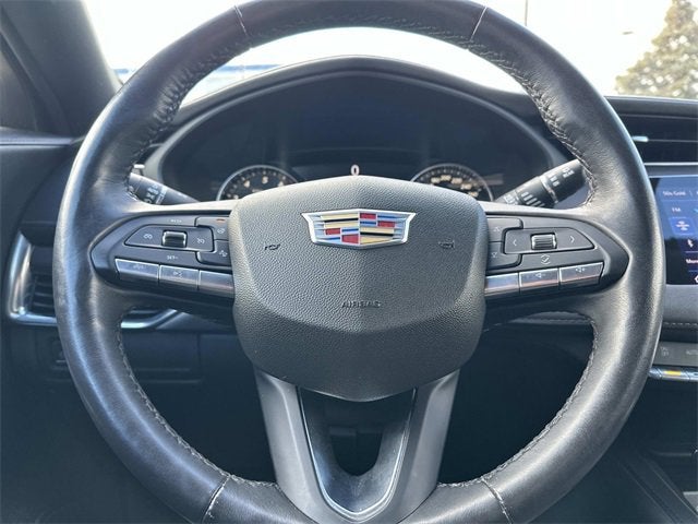 2022 Cadillac XT4 Luxury