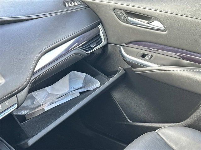 2022 Cadillac XT4 Luxury