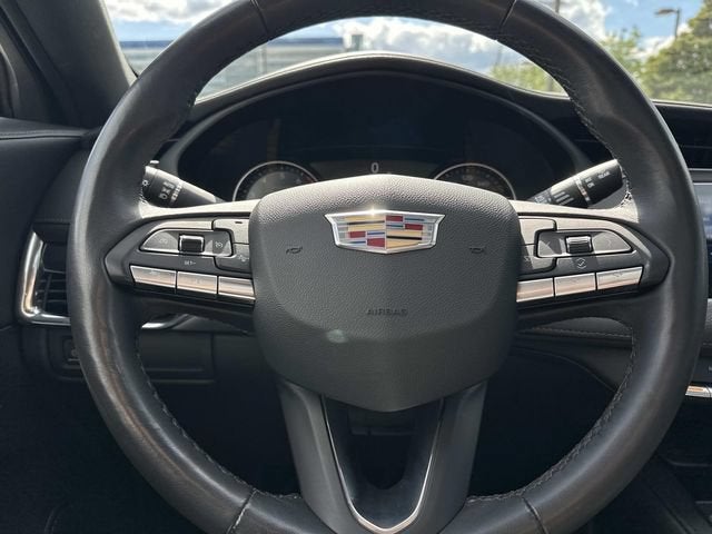 2023 Cadillac XT4 Luxury