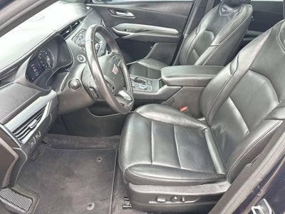 2023 Cadillac XT4 Premium Luxury