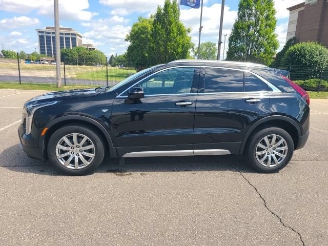 2023 Cadillac XT4 Premium Luxury
