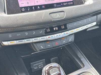 2023 Cadillac XT4 Premium Luxury