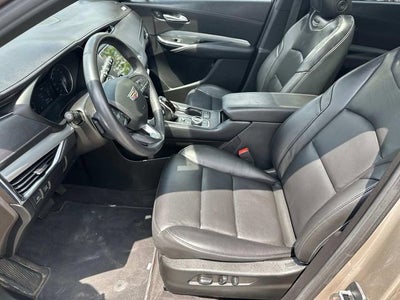 2023 Cadillac XT4 Premium Luxury