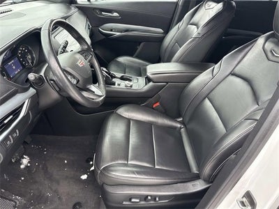 2022 Cadillac XT4 Premium Luxury