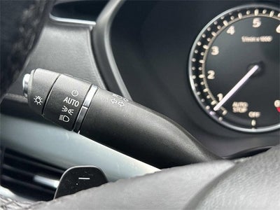 2022 Cadillac XT4 Premium Luxury