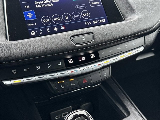 2022 Cadillac XT4 Premium Luxury