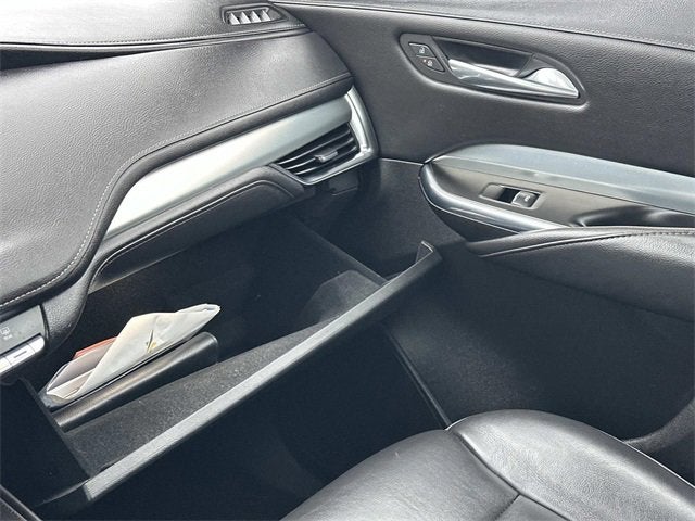 2022 Cadillac XT4 Premium Luxury