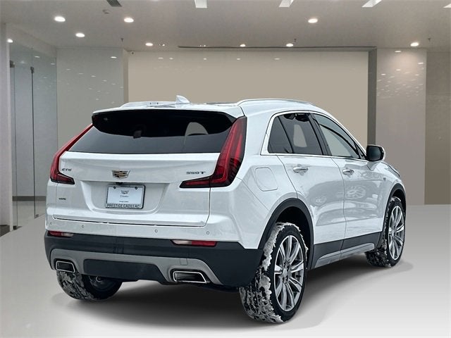 2022 Cadillac XT4 Premium Luxury