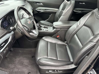 2023 Cadillac XT4 Premium Luxury