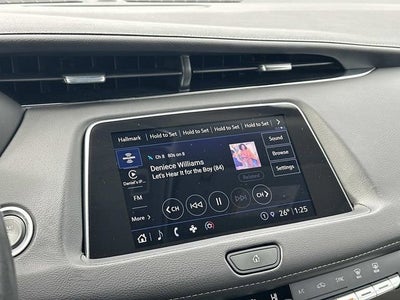 2023 Cadillac XT4 Premium Luxury