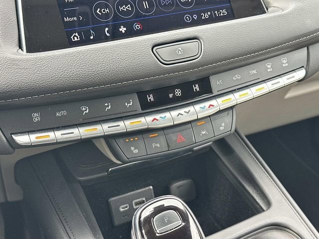 2023 Cadillac XT4 Premium Luxury