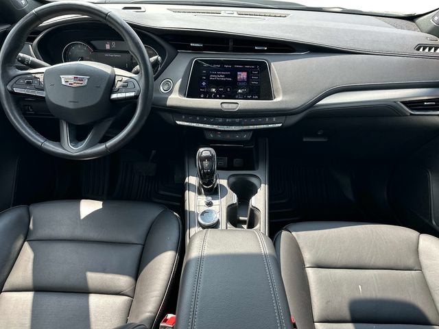 2023 Cadillac XT4 AWD Premium Luxury