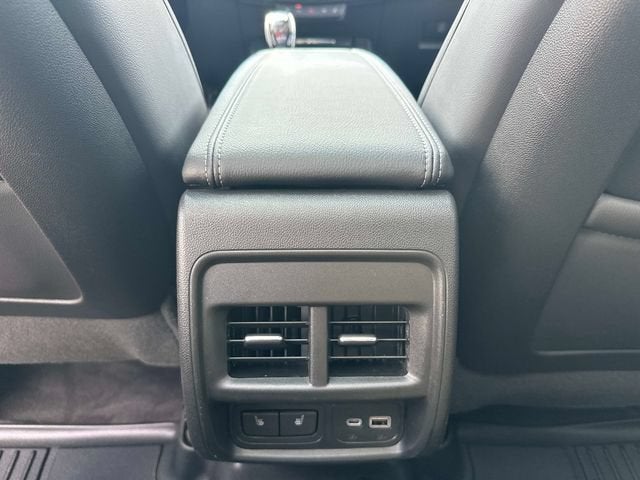 2023 Cadillac XT4 AWD Premium Luxury