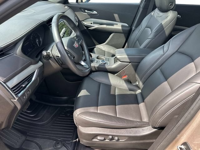 2023 Cadillac XT4 AWD Premium Luxury