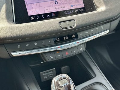 2023 Cadillac XT4 AWD Premium Luxury