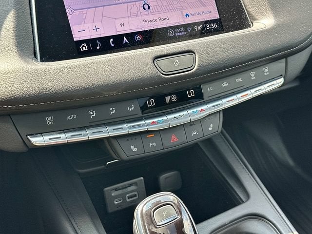 2023 Cadillac XT4 AWD Premium Luxury
