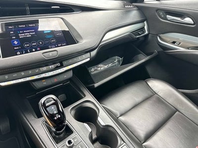 2023 Cadillac XT4 Premium Luxury