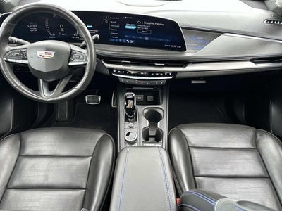 2024 Cadillac XT4 Sport