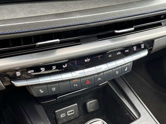 2024 Cadillac XT4 Sport