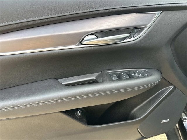 2023 Cadillac XT5 Luxury