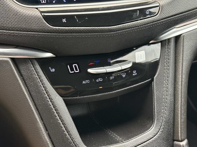 2023 Cadillac XT5 Luxury
