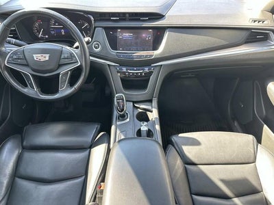 2017 Cadillac XT5 Luxury FWD
