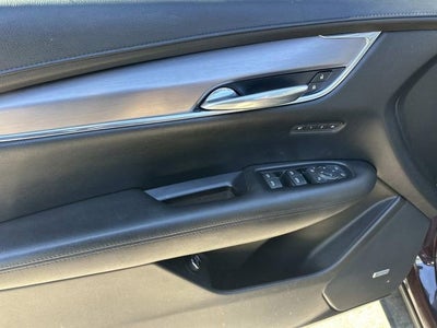 2017 Cadillac XT5 Luxury FWD