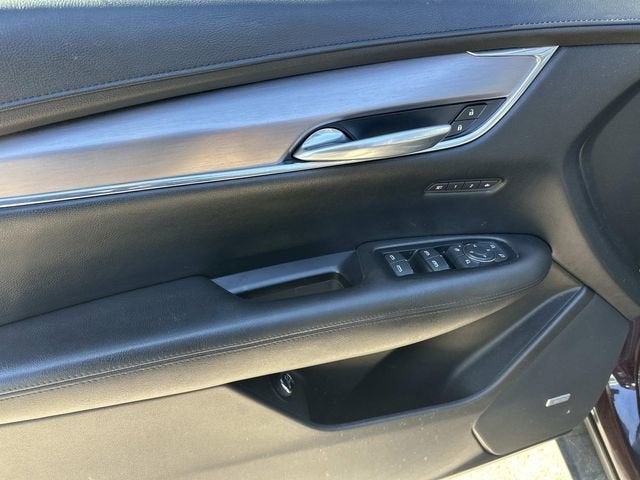 2017 Cadillac XT5 Luxury FWD