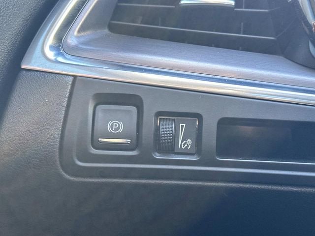 2017 Cadillac XT5 Luxury FWD