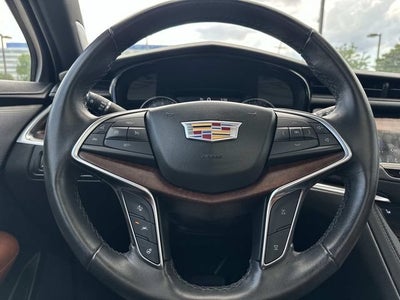 2023 Cadillac XT5 Premium Luxury