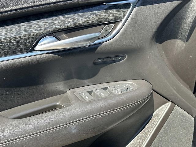2021 Cadillac XT5 AWD Premium Luxury