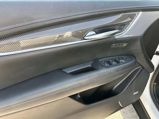 2022 Cadillac XT5 Sport