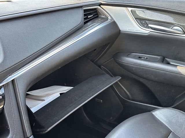 2022 Cadillac XT5 Sport