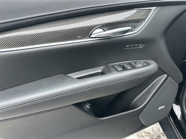 2022 Cadillac XT5 Sport