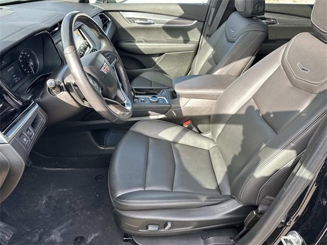 2024 Cadillac XT6 Luxury