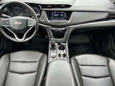 2024 Cadillac XT6 Luxury