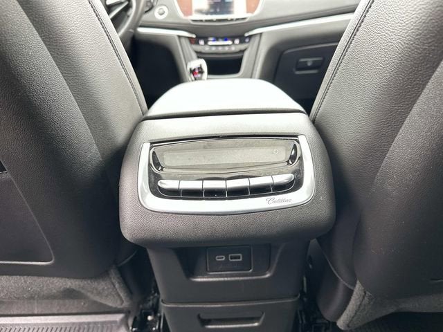 2024 Cadillac XT6 Luxury