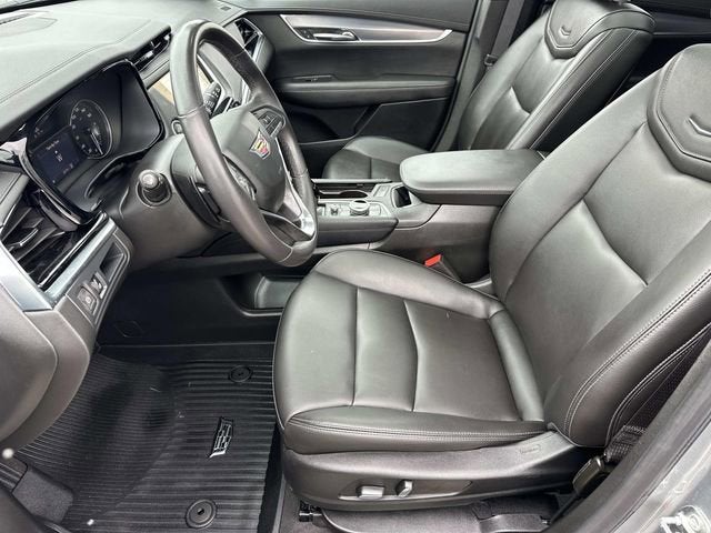 2024 Cadillac XT6 Luxury