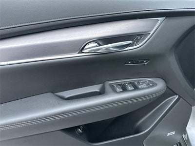 2025 Cadillac XT6 Luxury