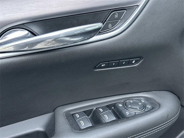 2025 Cadillac XT6 Luxury