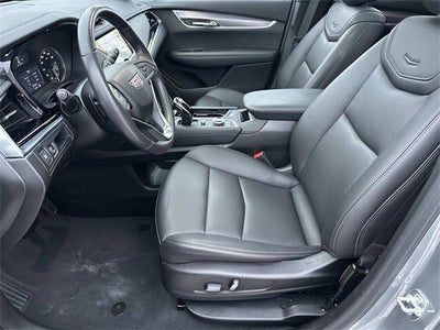 2025 Cadillac XT6 Luxury